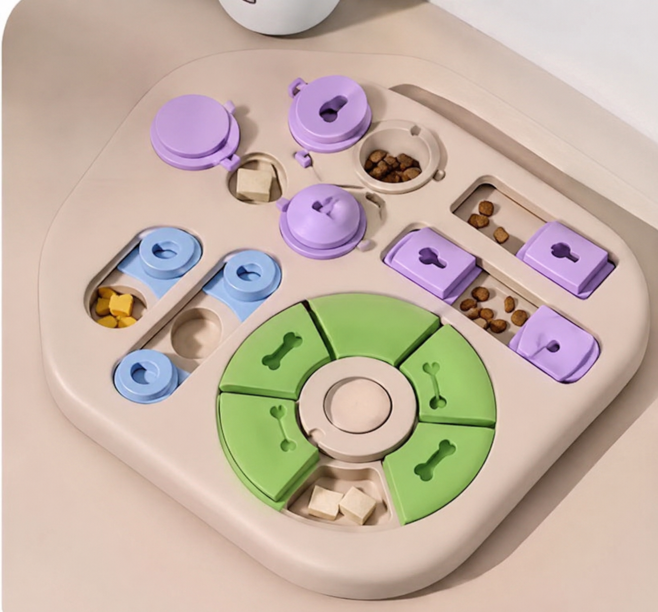 Interactive Puzzle Feeder