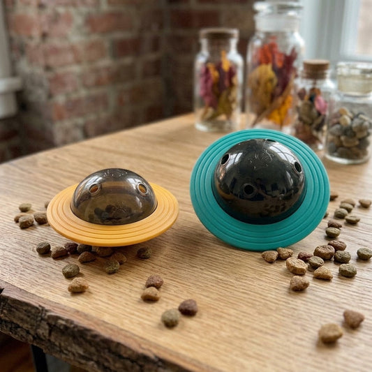 Pawbit UFO Treat Dispenser